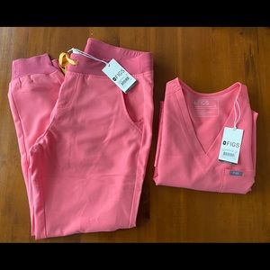Figs women's neon pink scrub set Medium